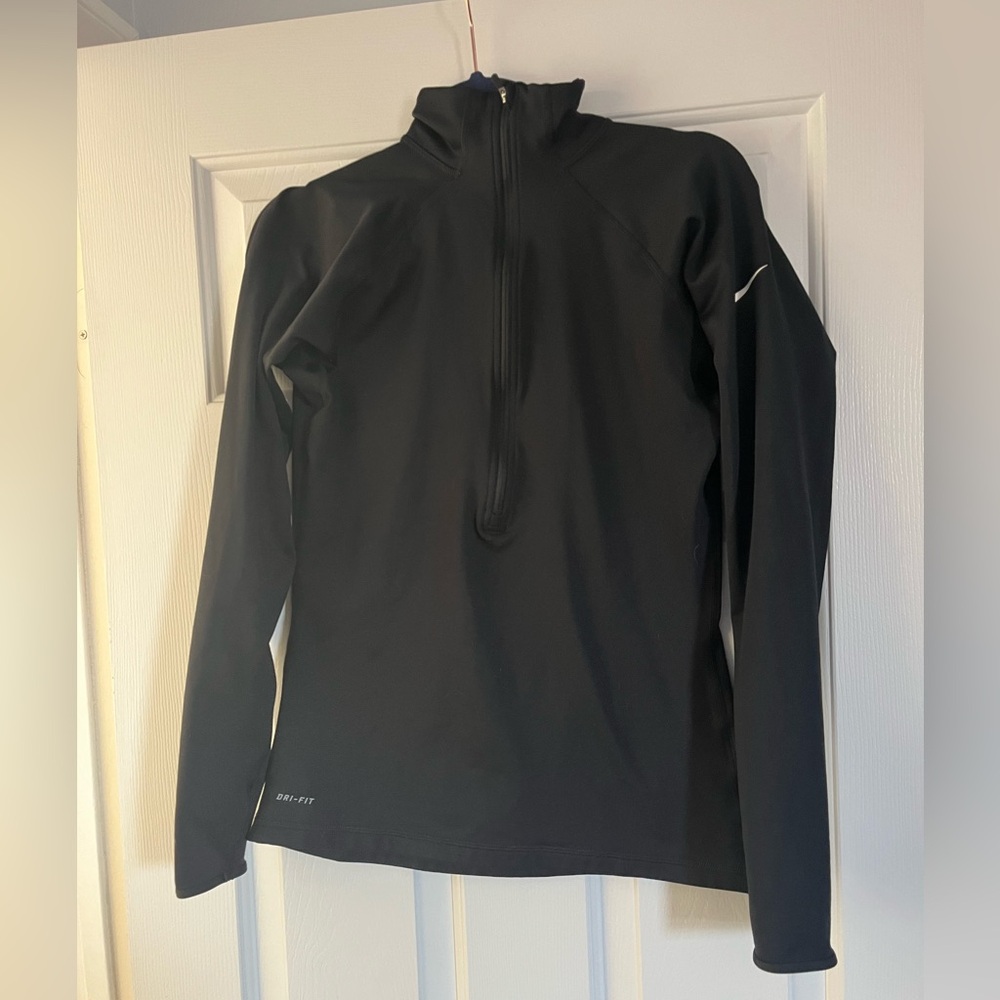 Nike running pullover women’s Large black dry fit fleece 1/4 zip long sleeve
